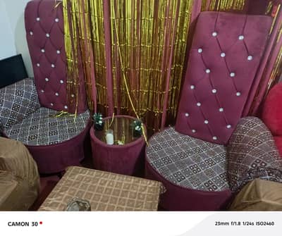 2 puffy chairs( coffee chairs) nd round coffee table