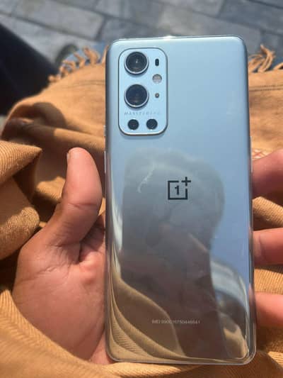 one plus 9pro 5G  12+12 256GB