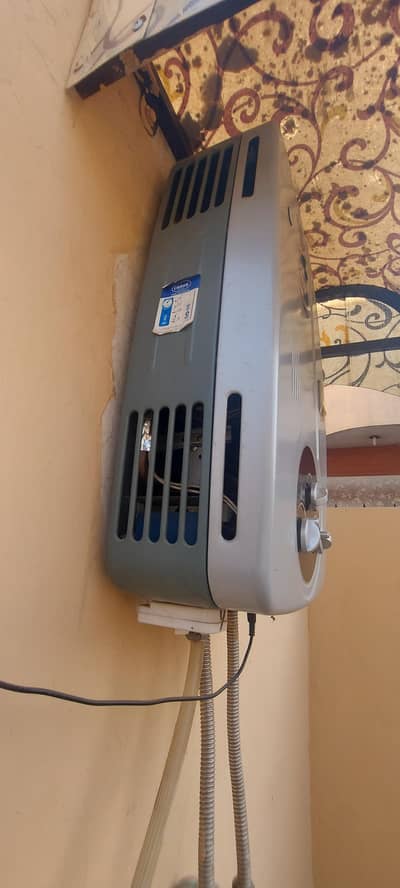 CANON INSTANT GAS GEYSER 10 LITER Model 20D Dual+ LPG