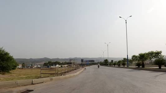 Highly-Desirable Commercial Plot Available In Bahria Oriental Garden For sale
