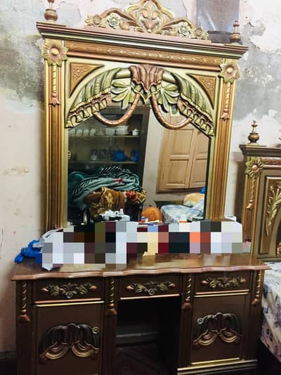 king side double bed with show chase and  dressing table with tv trol