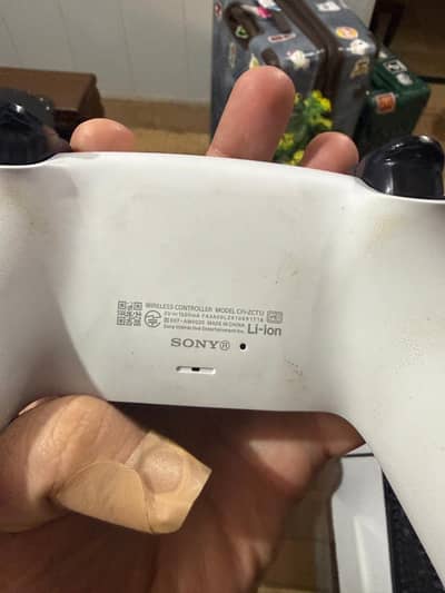 PS5 AVAILABLE JAPANESE VERSION.