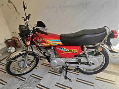Honda 125 condition ok first owner