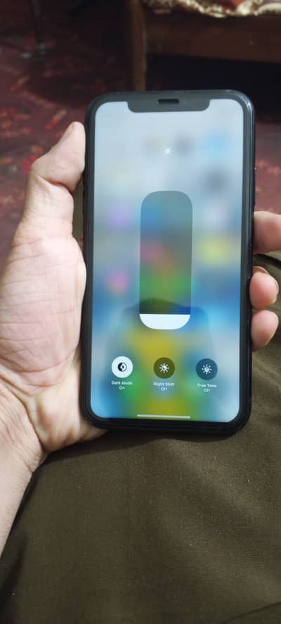 iphone xr all ok face id true tone’ ok hai battery health 87 ha