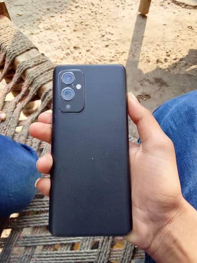 oneplus 9 5G  12/256gb