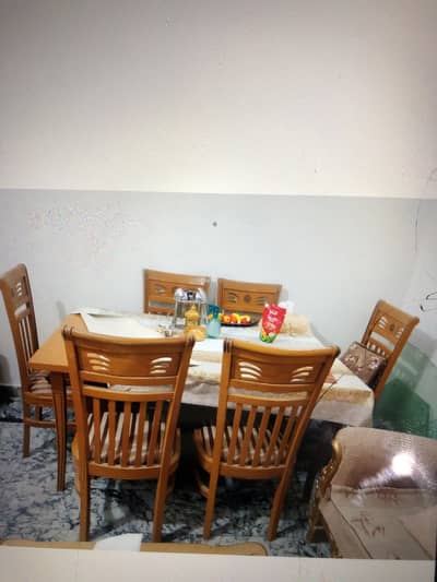 Wooden dining table for sale