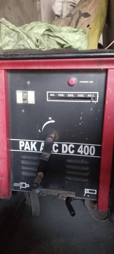 havey duty 400 Am DC welding  palant