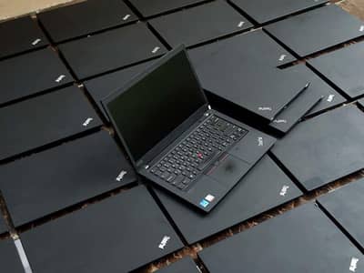 Lenovo Thinkpad 7th Gen i5 8GB 256GB Student Offer 7 Hours Backup