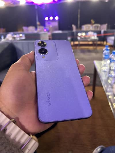 Vivo Y17s