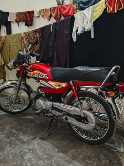 Honda CD70 2020