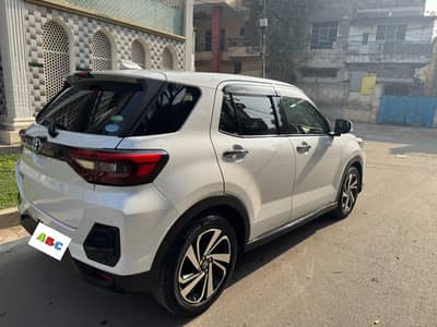 Toyota Raize Z package 4.5 grade urgent sale 03244101836