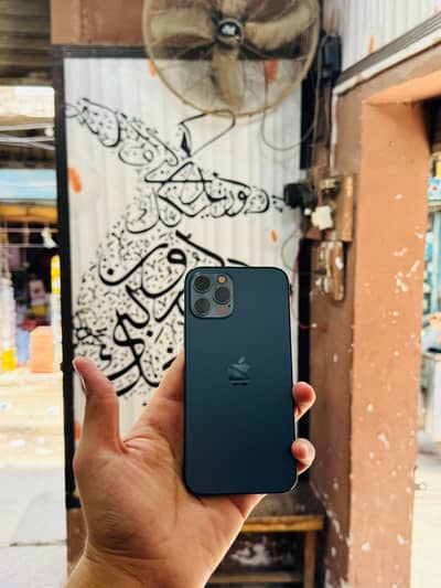 iphone 12 Pro 128GB JV 94 Health Genuine Waterpack