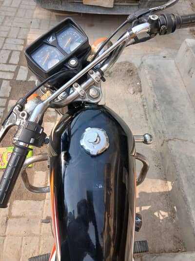 10 by 10 condition black colour