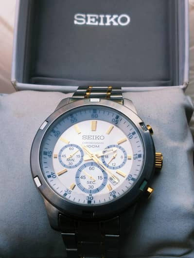 Seiko CHRONOGRAPH Quartz original watch Japan made with box 