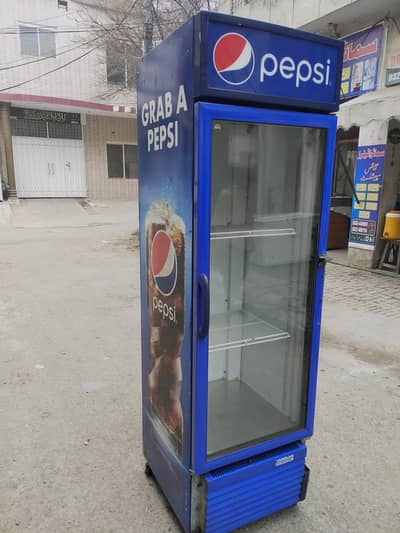 Pepsi chiller 400 Litter all okay good condition Call/0321/8888/564