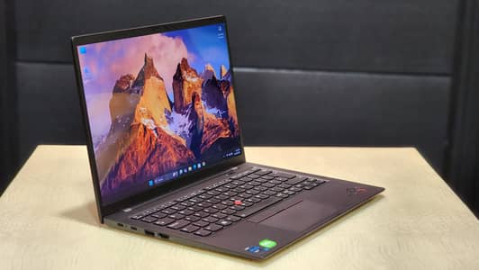 Lenovo ThinkPad X1 Carbon Gen 9 | 11th Gen i7 | 32GB | 256GB SSD