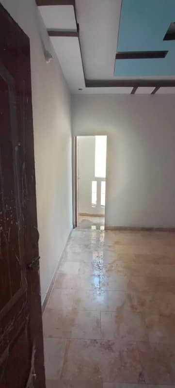 Flat 4th Floor For Sale at Liaquatabad No 1.