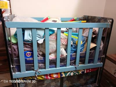 baby wooden cot