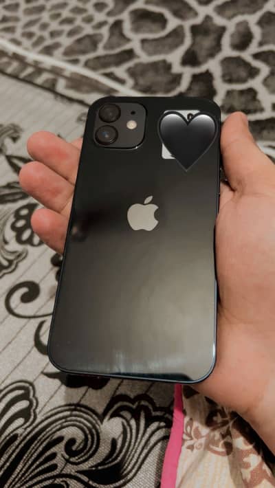 iPhone 12 FACTORY UNLOCK