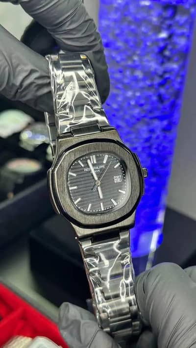 This watch help you to manage time