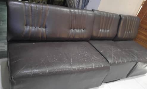 2+1+1 seater sofa set for sell in 7000
