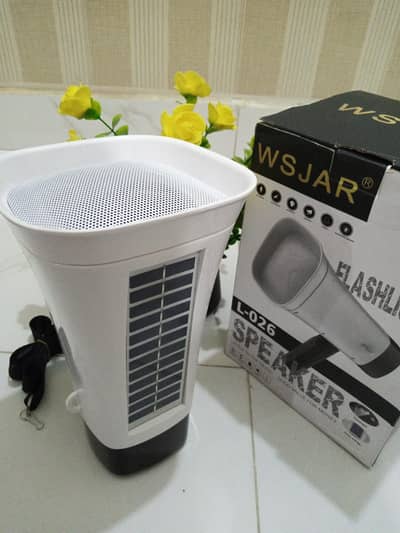 Blue Tooth woofer basser Speaker 5 in 1 Multifunction