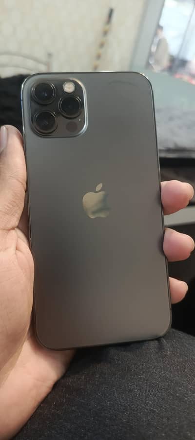 Iphone 12pro SIM LOCKED