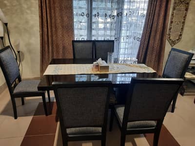 6 chairs dining table  available  for sale