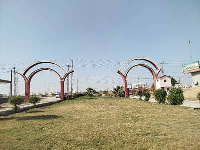 120 Square Yards House In Sadiq Livna - Sector 5 For sale