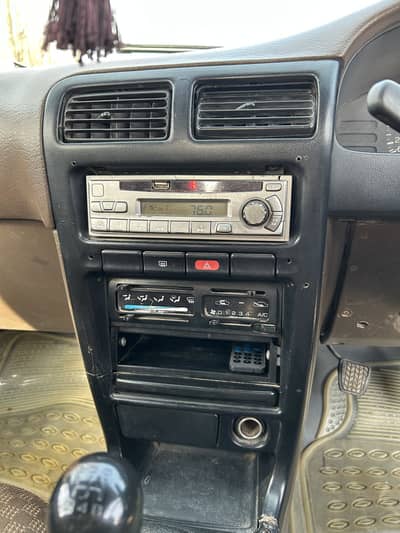 Nissan Sunny EX saloon