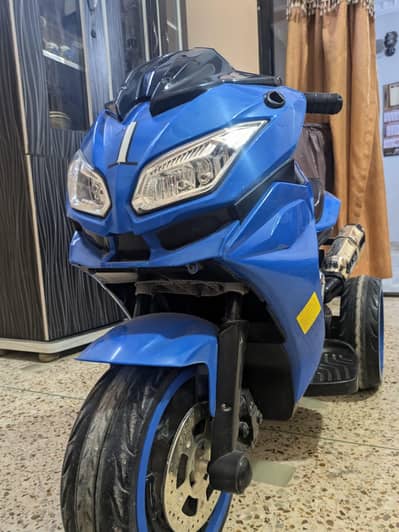 Kids Electric Bike 10/9 Condition All Okay no Fault Battery new