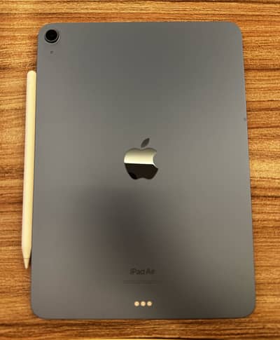 Apple Ipad Air 5 Blue M1 Chip 10.9” with Apple Pencil from USA