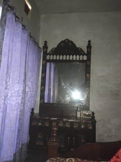 dressing table