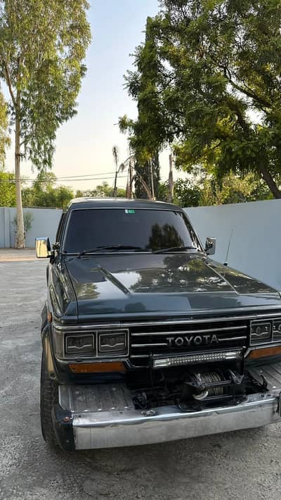 Toyota Landcruiser HJ61 1985