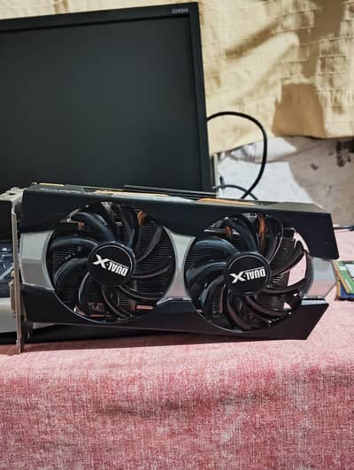 AMD RADEON R9 270X 2GB DDR5 256Bit