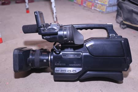 MC 1500 Sony camera 1 betory camera ka bag