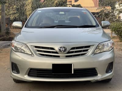Toyota Corolla Gli 1.3 Model 2011 (24/12/2011) Total genuine paint.