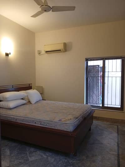 Premium 15 Marla Lower Portion Is Available For Rent In Cavalry Ground