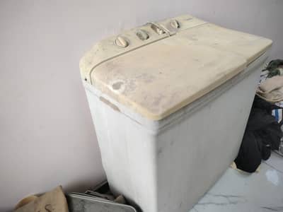 Dawlance semi automatic read ad