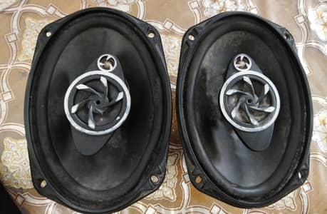 Rockwood Speakers 1000 wats 40 rms