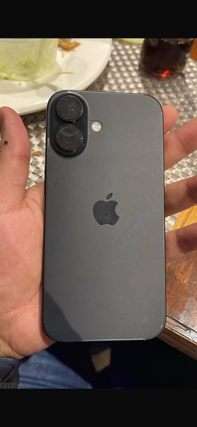 iPhone 16 0