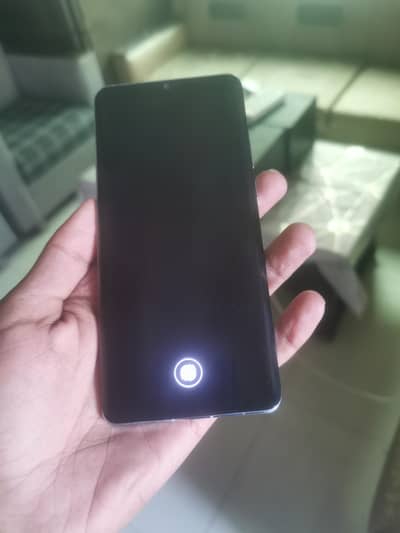 Huawei P30 bilkul sae working ma hai.