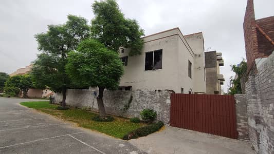 Strong Construction Corner House