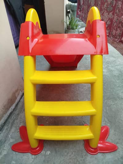 Kids Playing Indoor or Outdoor 3 Step Slide in Fber Plastic Strong