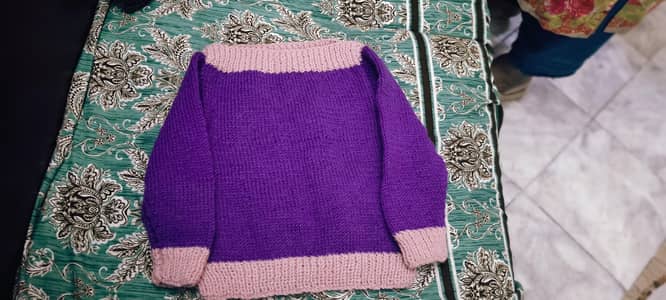 Beautiful Hand knitted sweater for 1-2 year Kid