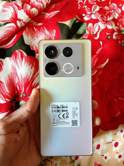 Infinix Note 40    8/256