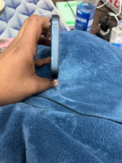 IPHONE 13 factory unlock