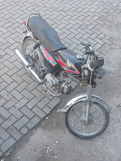 Honda CD 70 2016