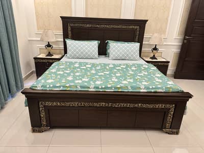 Ashwood Double Bet with Dressing table