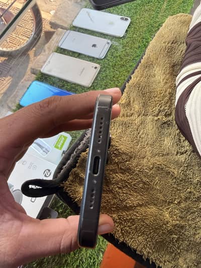 15 pro max water pak all ok10/11 koi falt nai 256gb bh 100